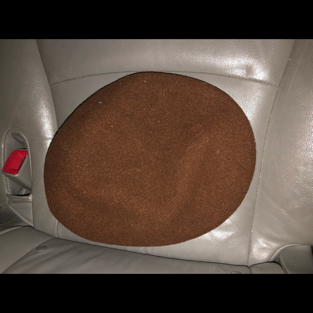 Kangol brown hat